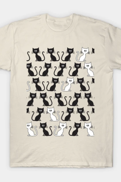 Kittens pattern T-Shirt