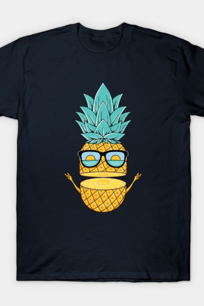 Pineapple summer sunglasses T-Shirt