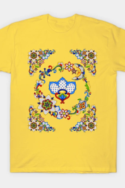 GOING ON A MEXICAN CRUISE? BEAUTIFUL COLORFUL CRUISEWEAR T-Shirt